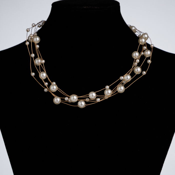 Colier cu Perlute Fine Shopika - Eleganță Delicată