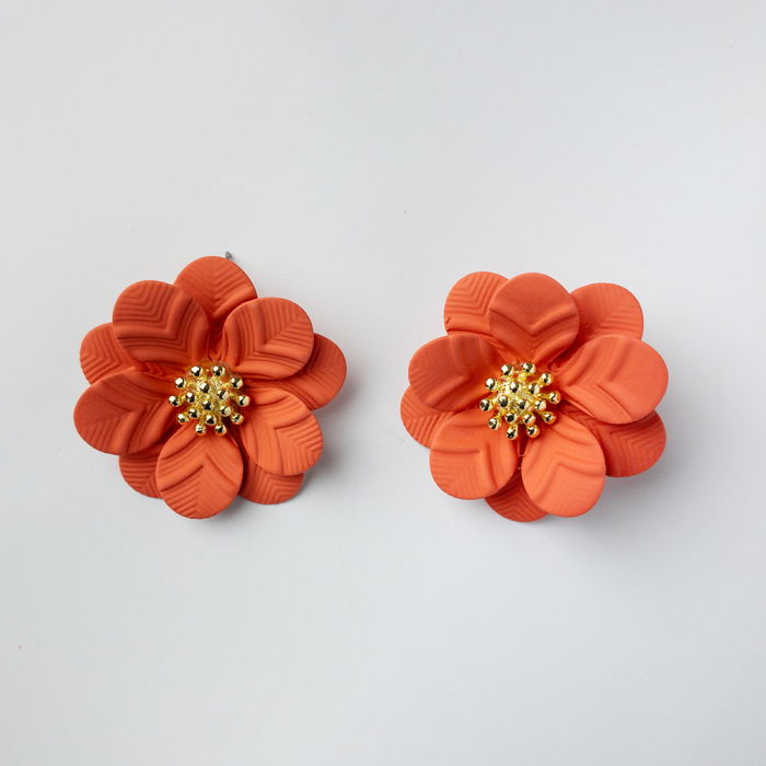 Cercei Floare Shopika - Eleganță Corai 29.99 RON