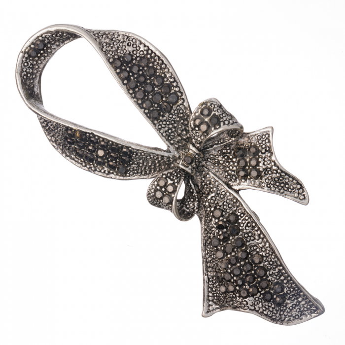 Brosa Metalică Argintie cu Fundă | Shopika