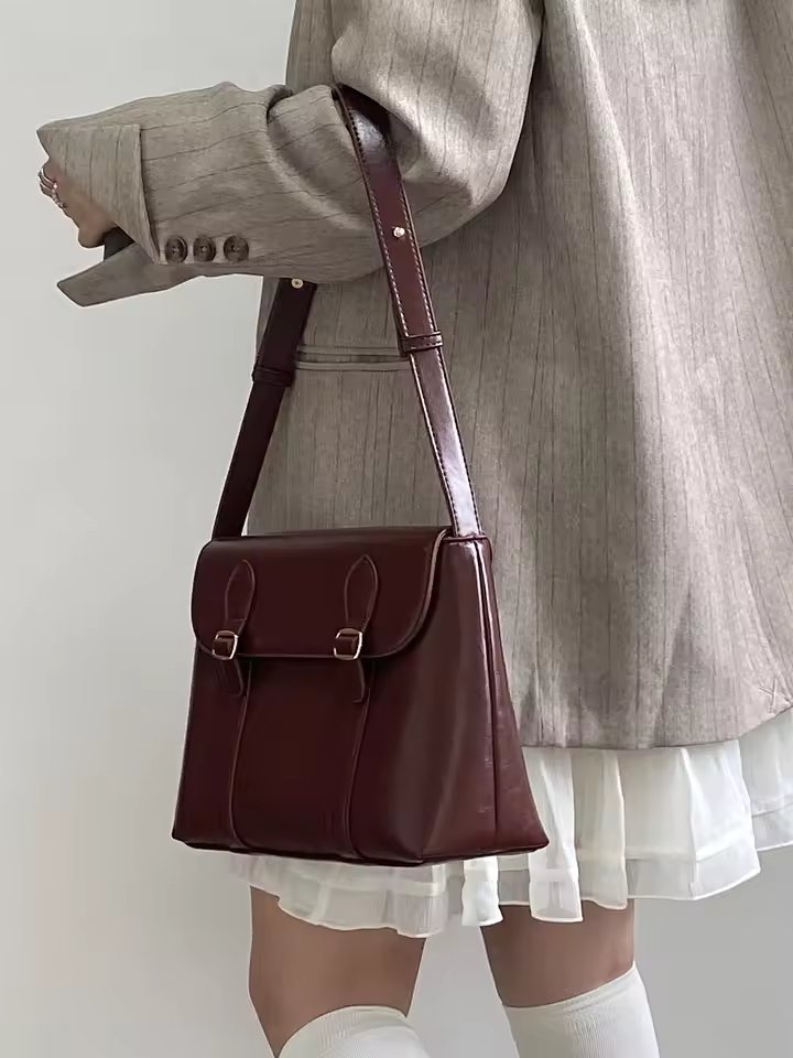 Geanta Dama Delis Sira Bordo | Elegant si Practica - imagine 3