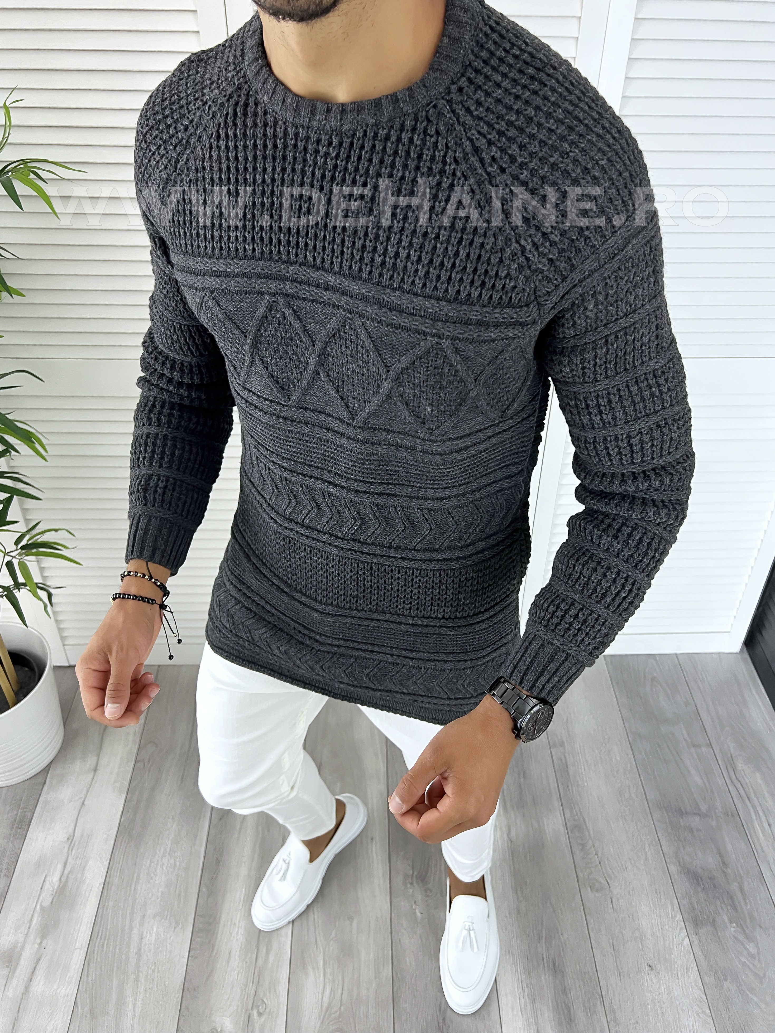 Pulover Barbati Slim Fit Gri Inchis - Eleganță
