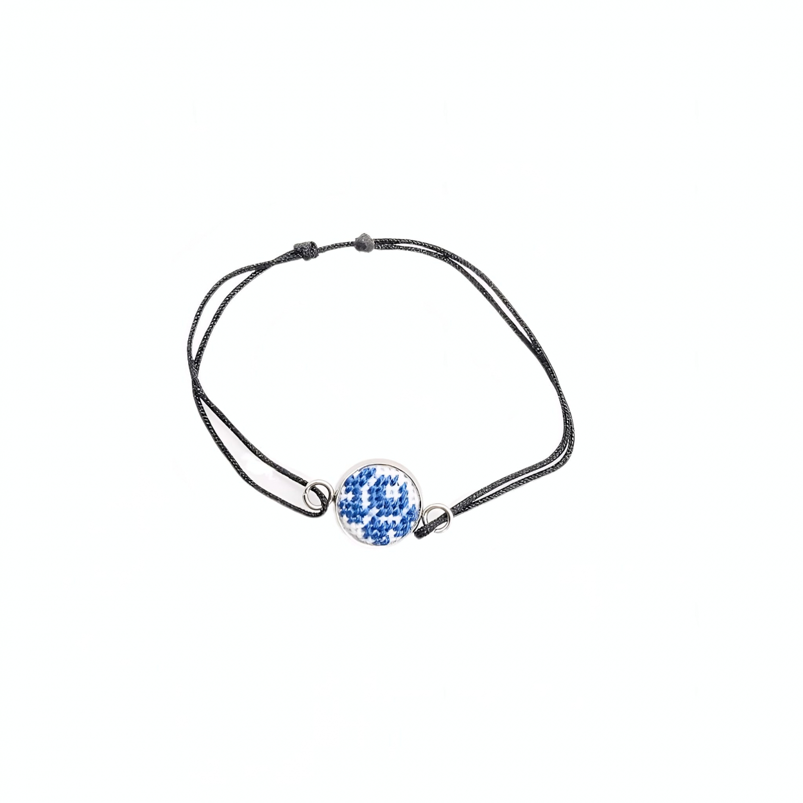 Bratara din inox cu broderie si snur reglabil, model   trandafir