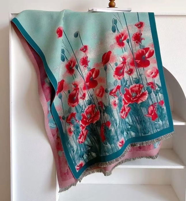 Eșarfă Premium Shopika cu Maci - Stil și Eleganță