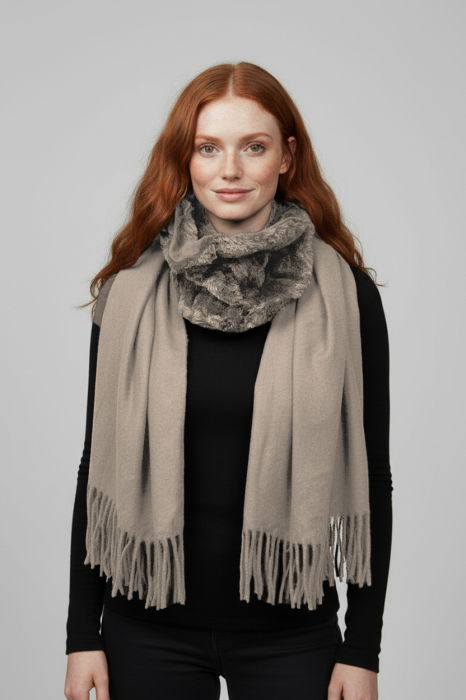 Esarfa Blanita Bej Shopika | Eleganță și Căldură