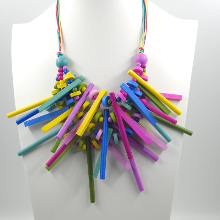 Colier reglabil Shopika cu lemn multicolor