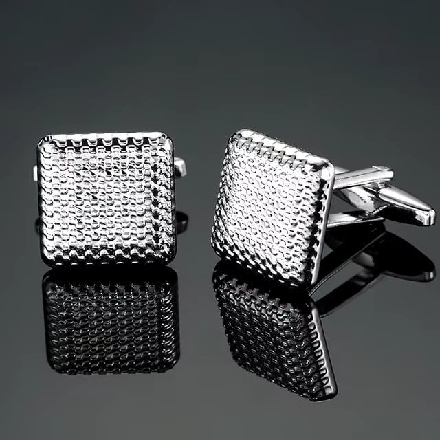 Butoni Picadili Argintii | Eleganță și Stil