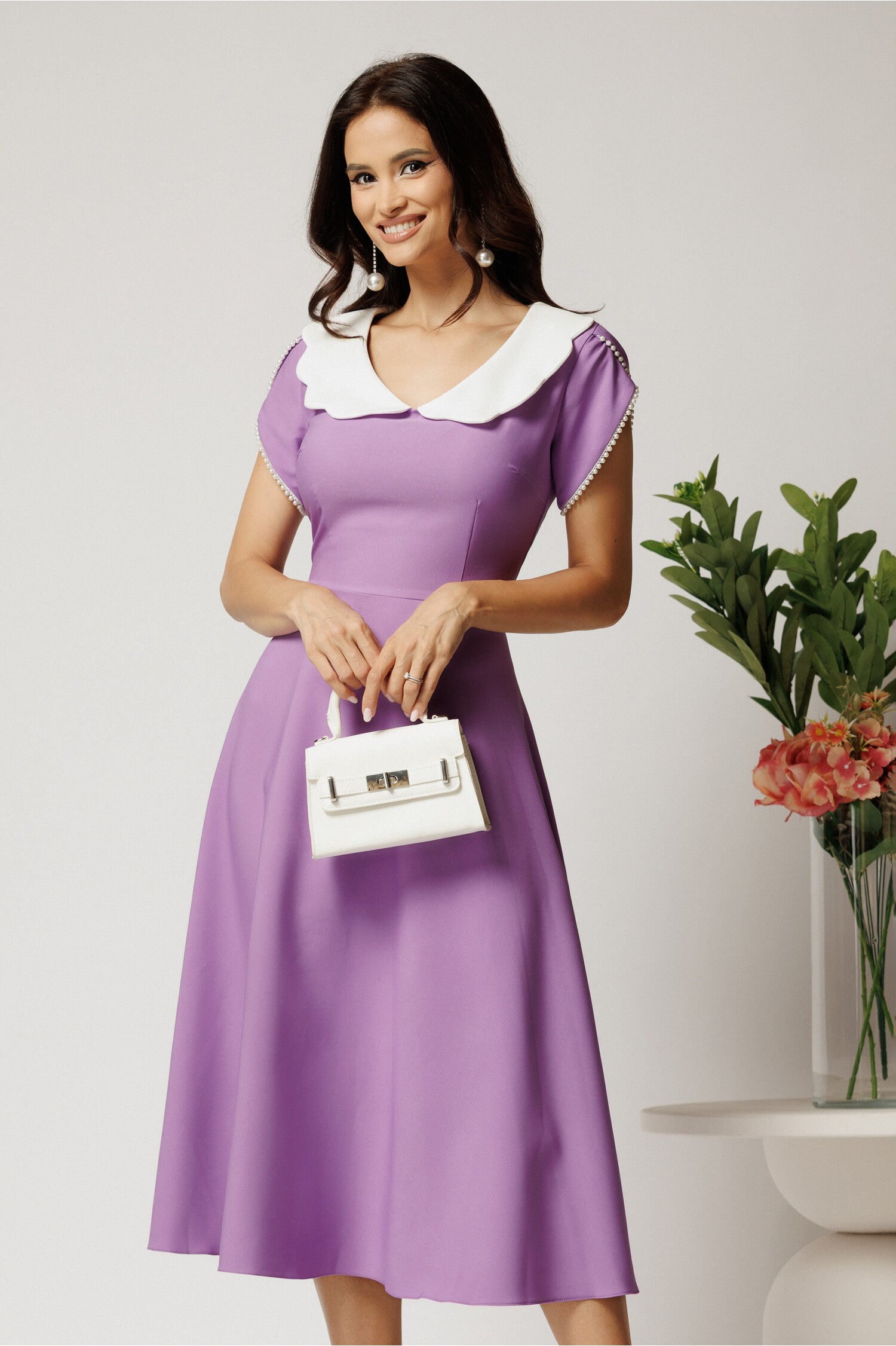 Rochie midi lila elegantă cu perle