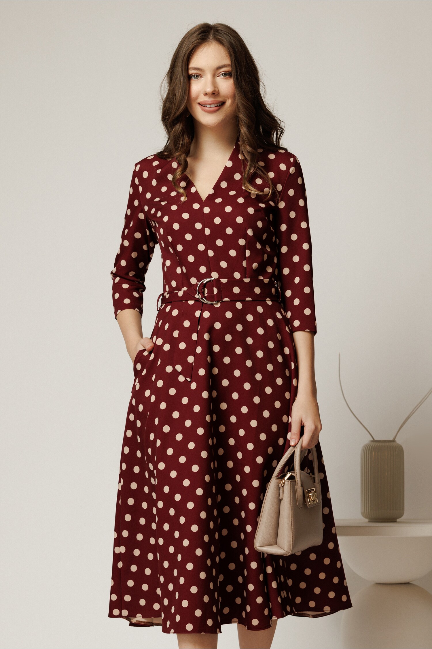 Rochie Midi Bordo cu Buline și Cordon - Eleganță