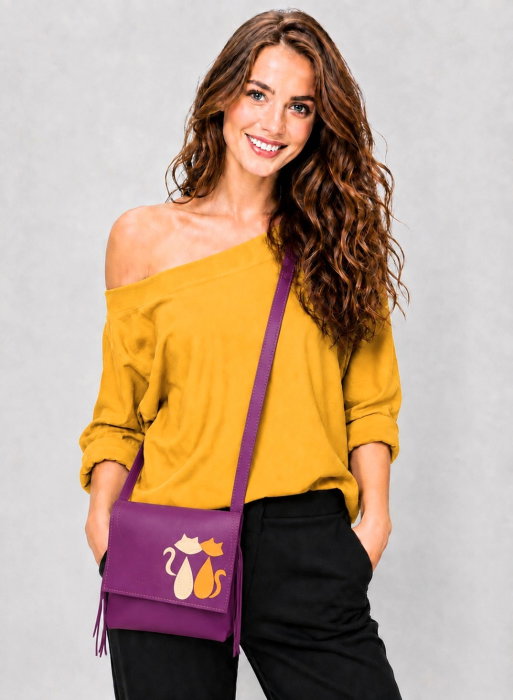 Geanta crossbody handmade, cu pisicute colorate ,din piele naturala mov