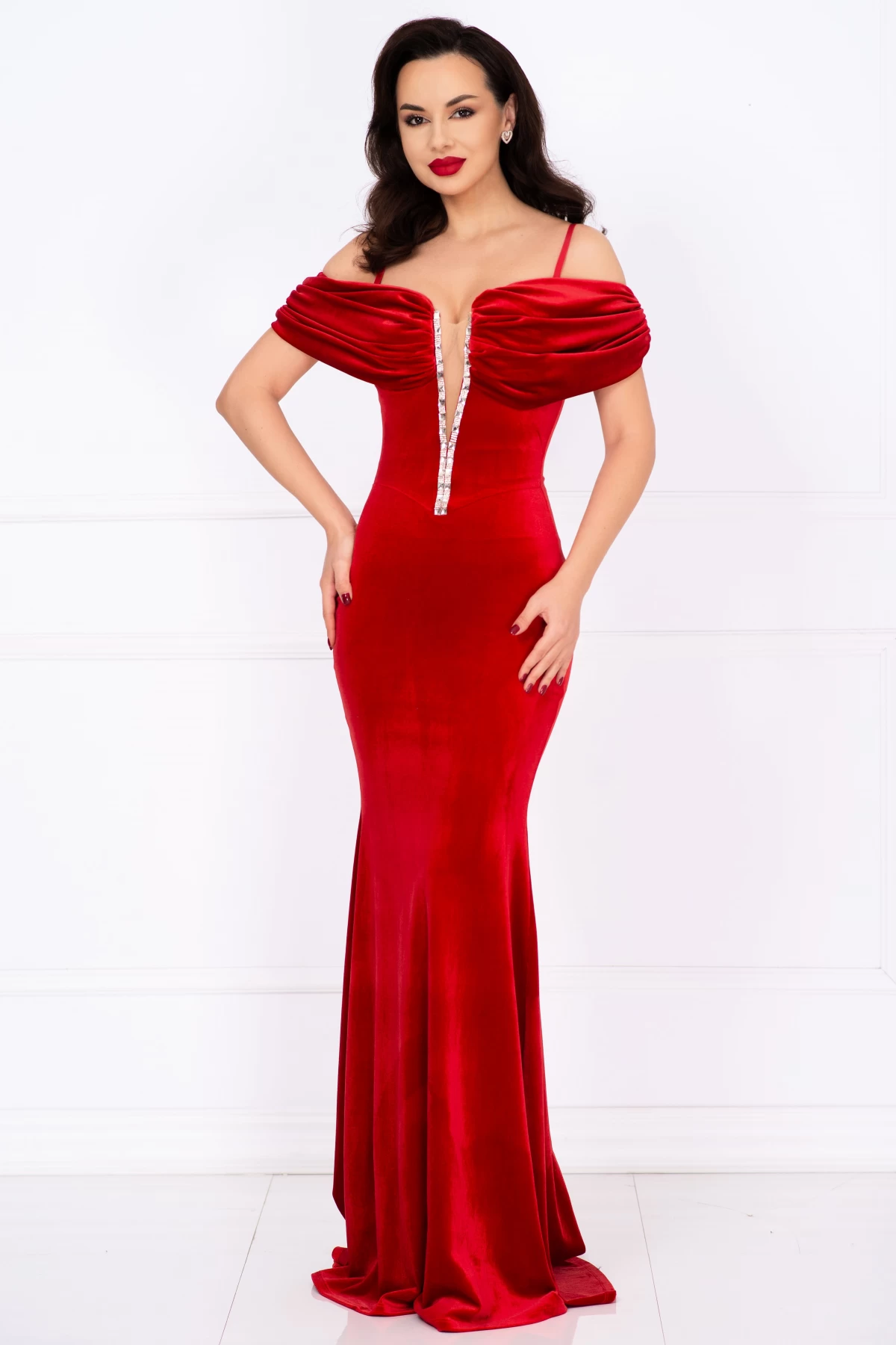 Rochie Catifea Chanttal Leila Rosu Eleganta
