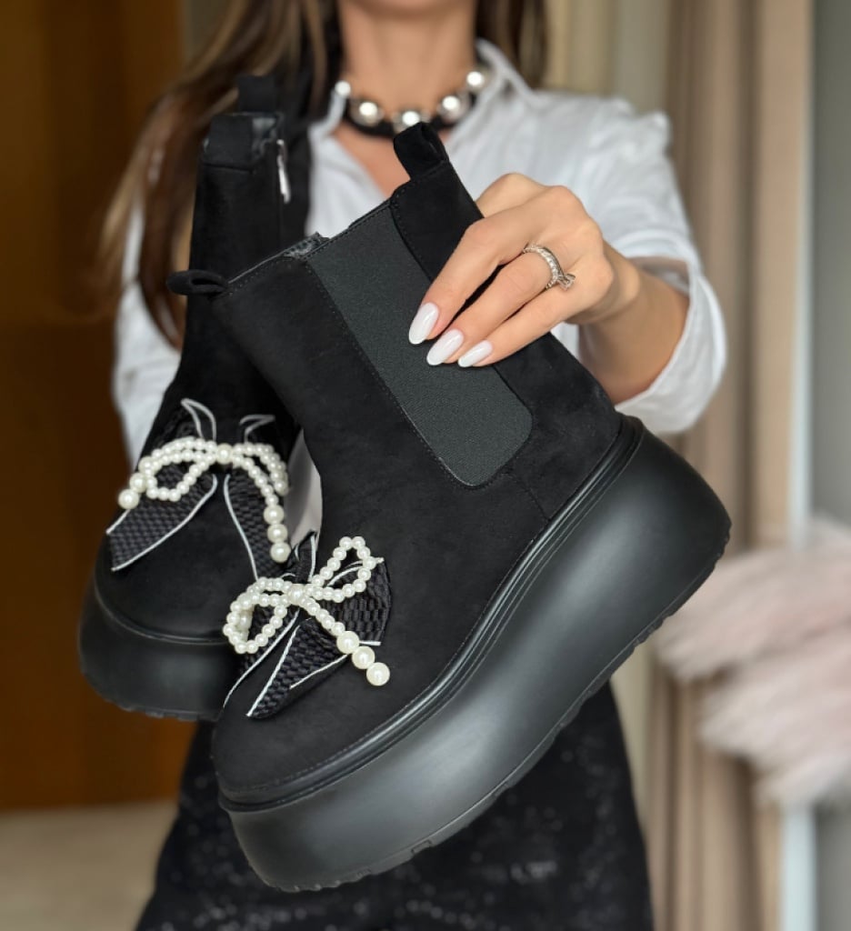 Ghete Okle Negre - Eleganță și Confort