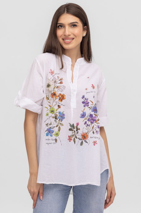 Camasa alba subtire, de vara, din batist de bumbac, cu imprimeu floral si mesaj
