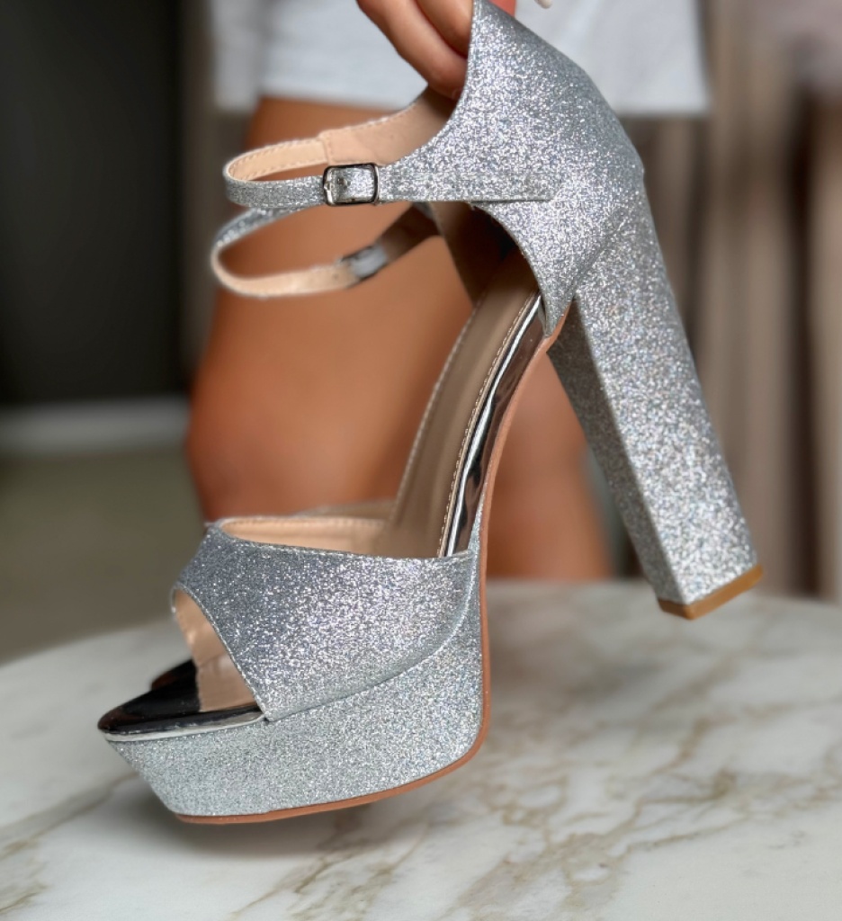 Sandale cu Toc Doan Argintii | Eleganță și Stil - imagine 4