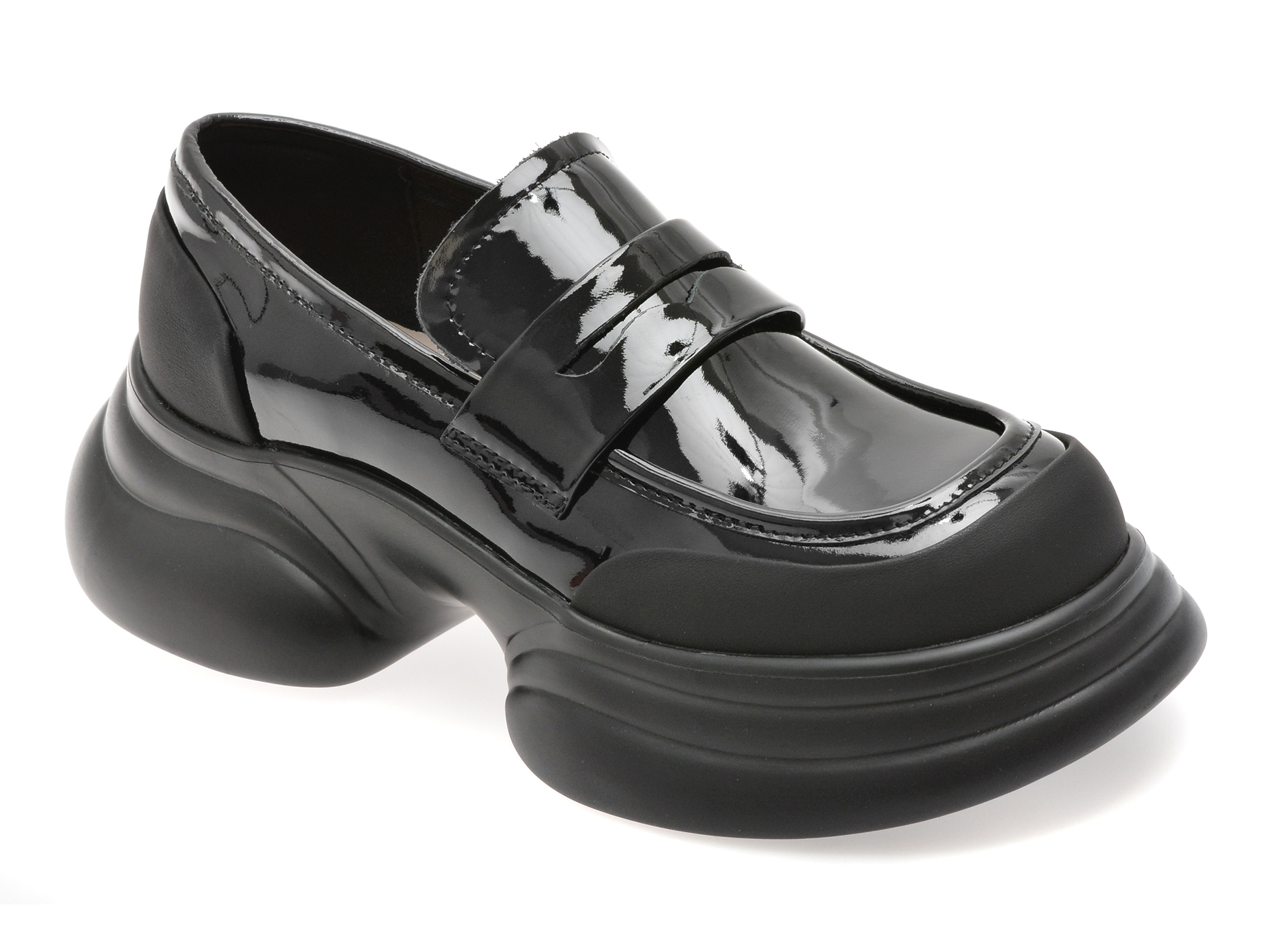 Mocasini GRYXX negri din piele lacuită