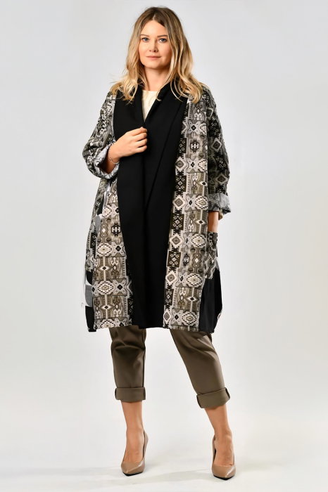 Cardigan oversize patchwork cu motive jacquard, panou negru si croi lejer ,   stil urban-chic