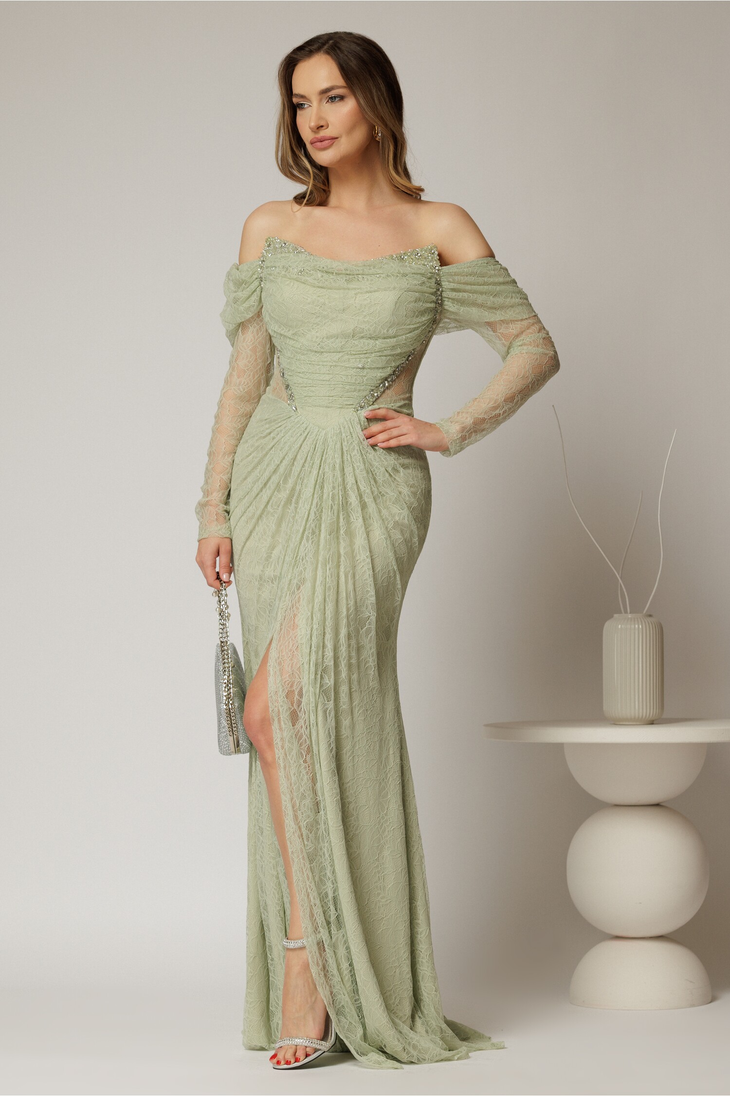 Rochie Sirena Verde Mint Dantela cu Decolteu