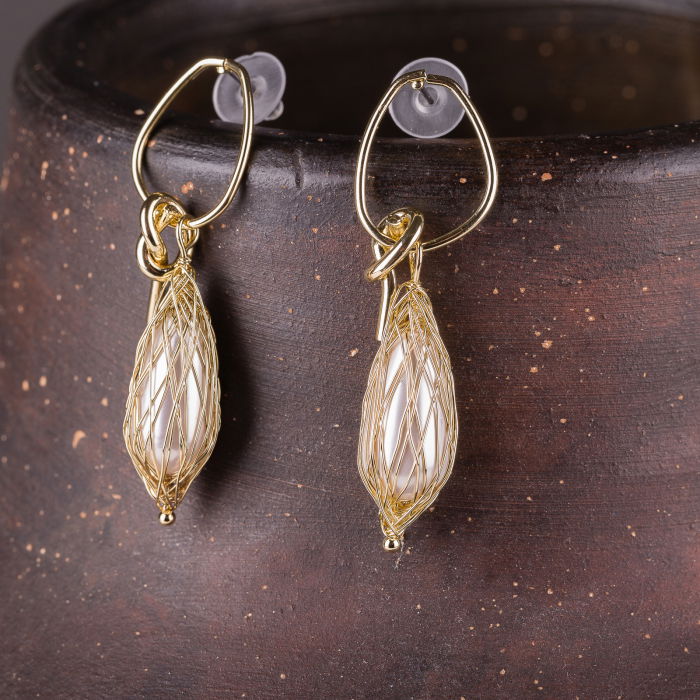 Cercei Shopika cu Sarmă Aurie | Eleganță Modernă