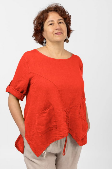 Bluză In Corai Asimetrică Shopika | Design Elegan