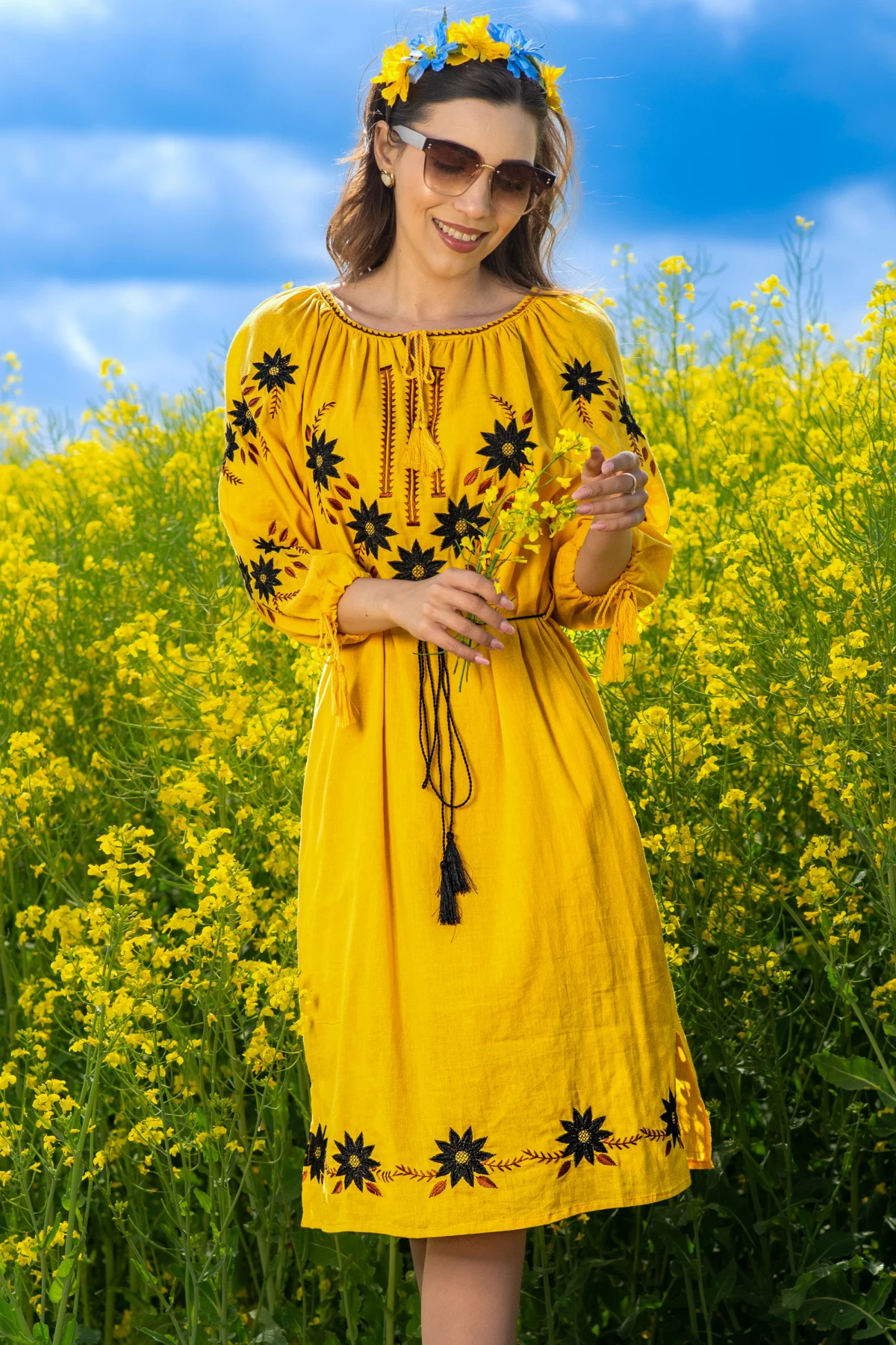 Rochie traditionala galbena Alessia din bumbac cu broderie florala