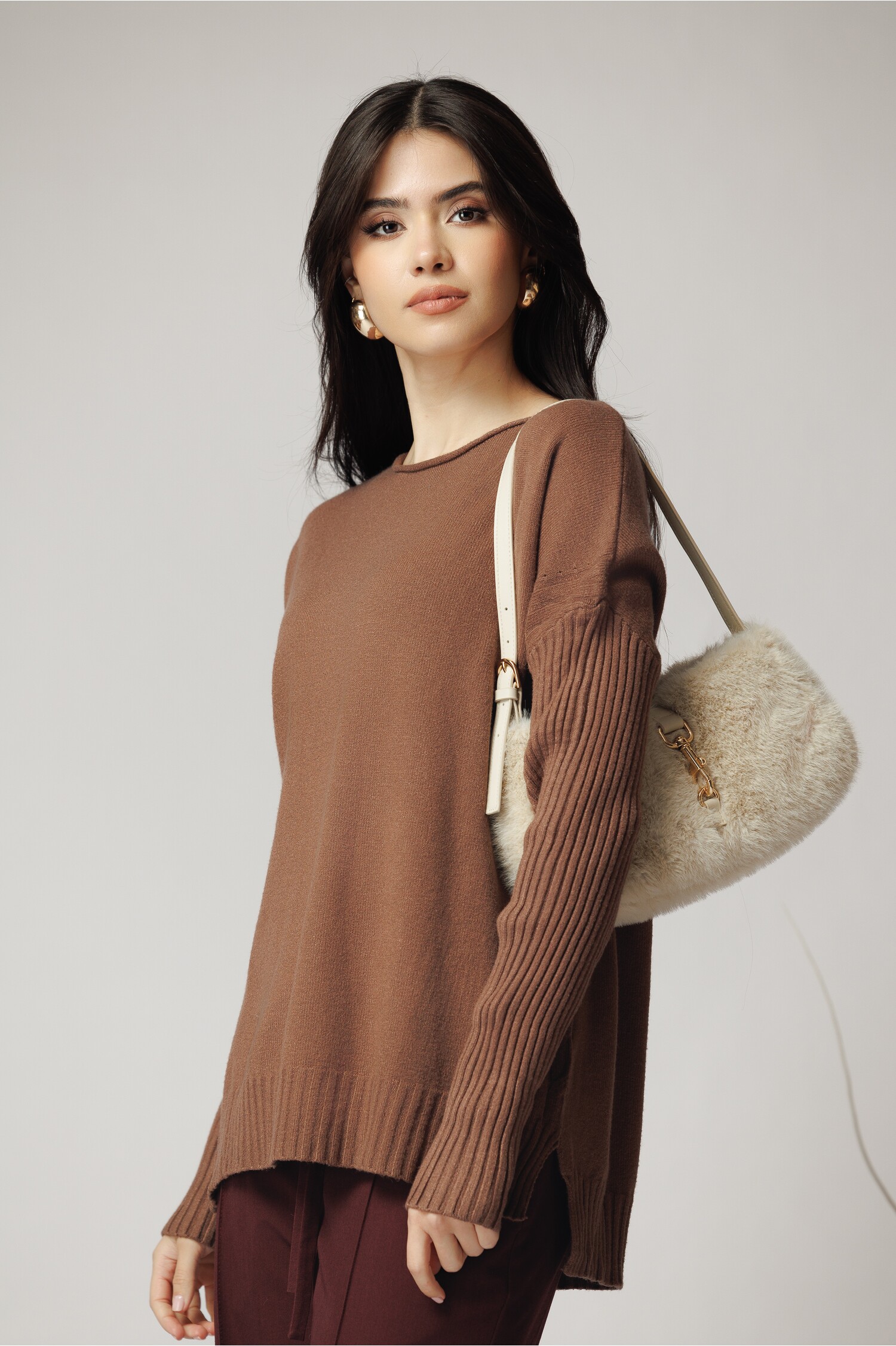 Bluza Tricot Maro cu Maneci Reiate | Stil Casual