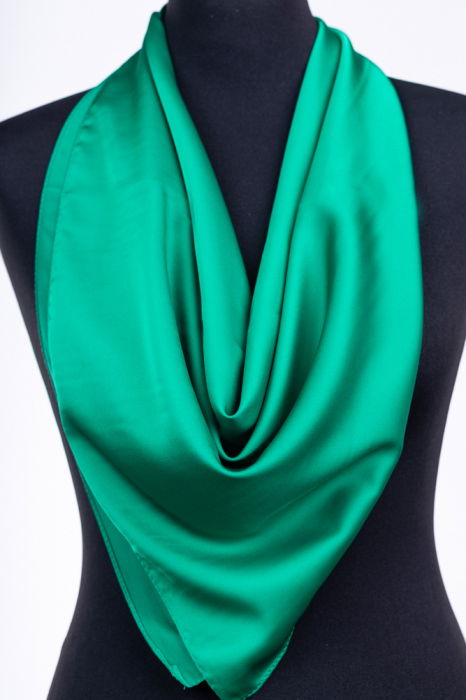Esarfa Verde Shopika | Eleganță și Stil Natural