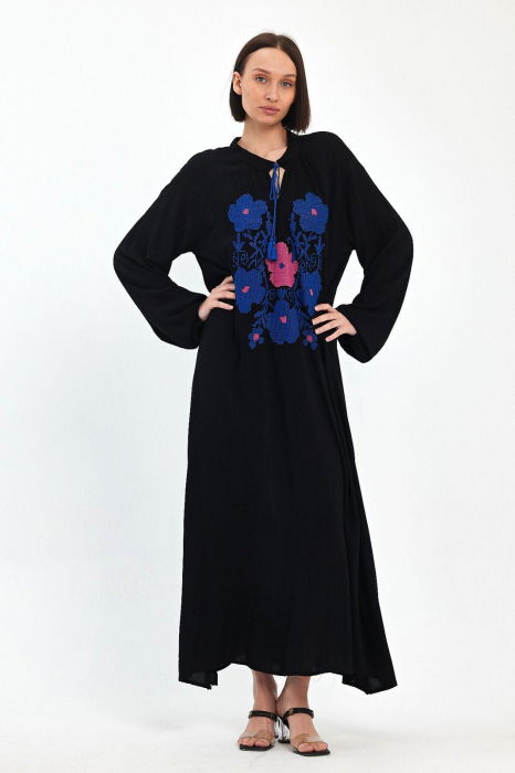 Rochie neagră broderie Vale woman