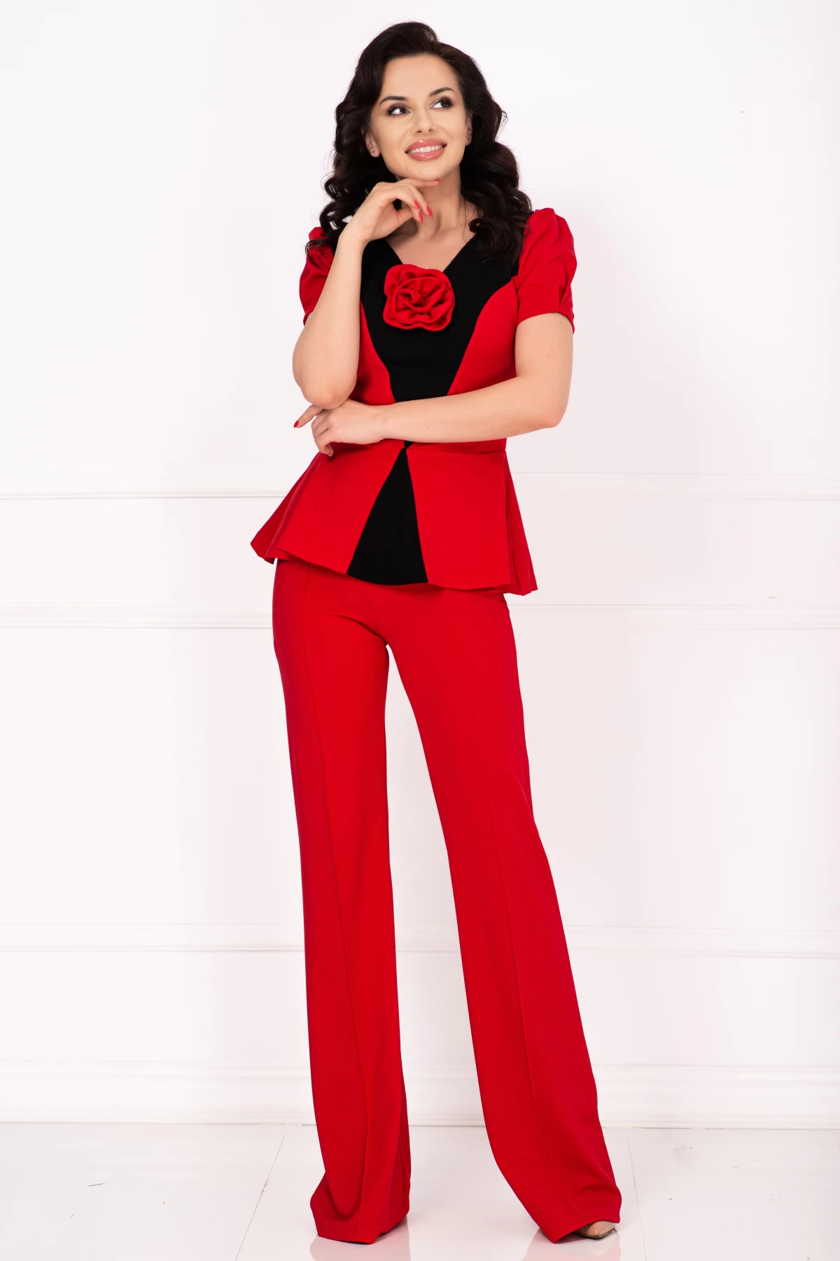 Compleu dama elegant rosu Ruslana cu floare 3D