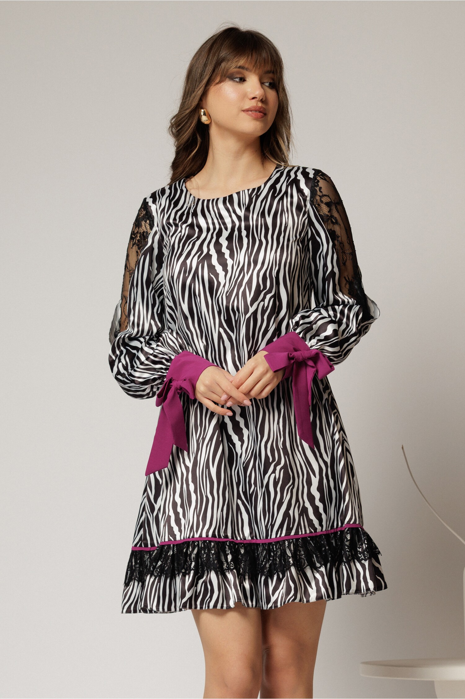 Rochie Scurta Satin Zebra Print cu Detalii Mov