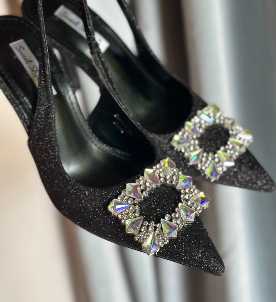 Pantofi dama eleganți cu toc negru Hed