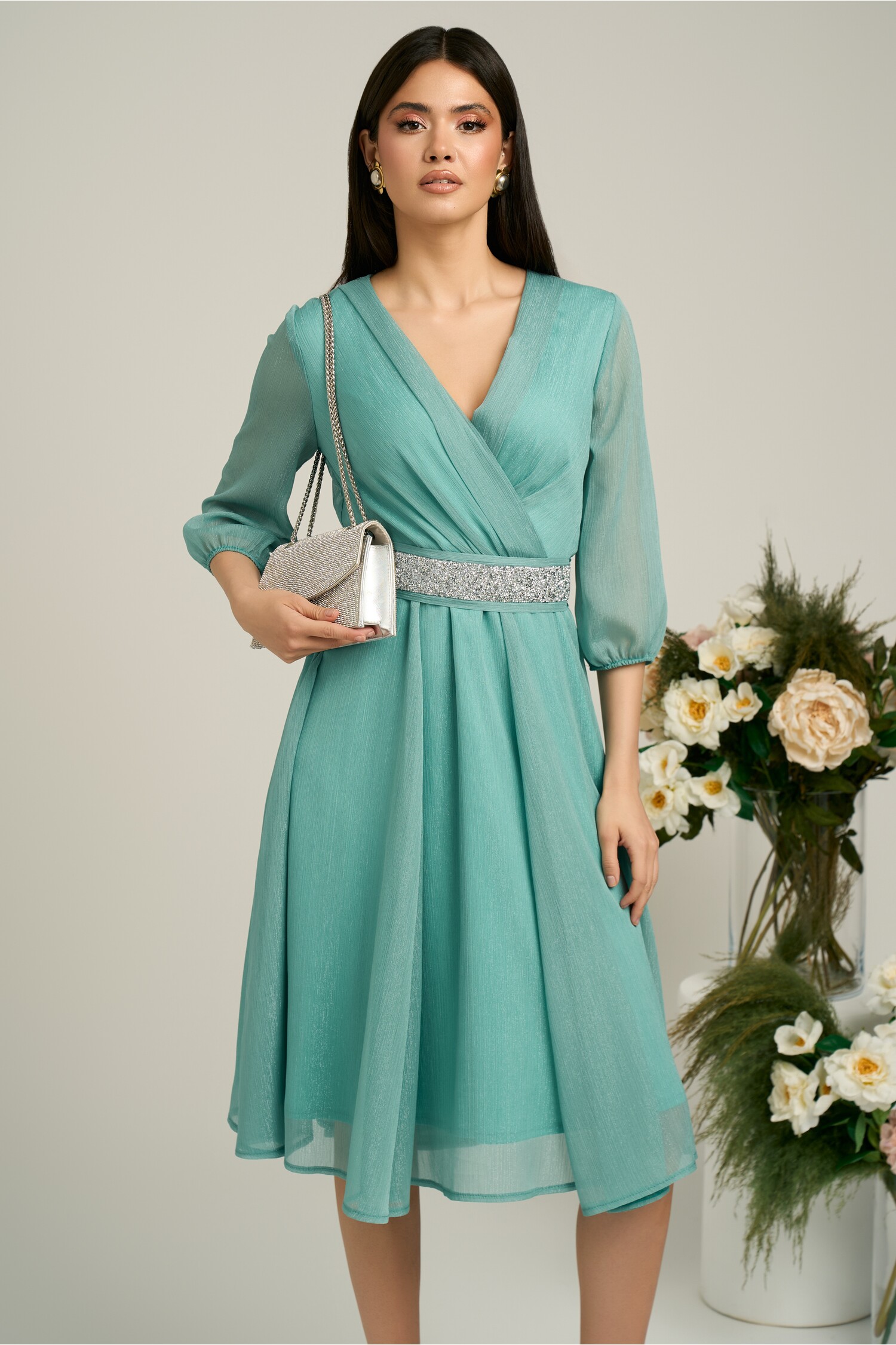 Rochie Dy Fashion verde menta cu fir strălucitor