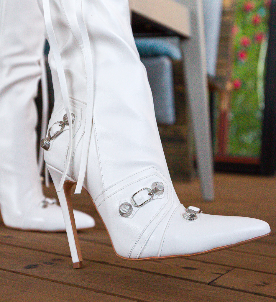 Cizme Dama Glass Albe - Eleganță și Stil - imagine 3