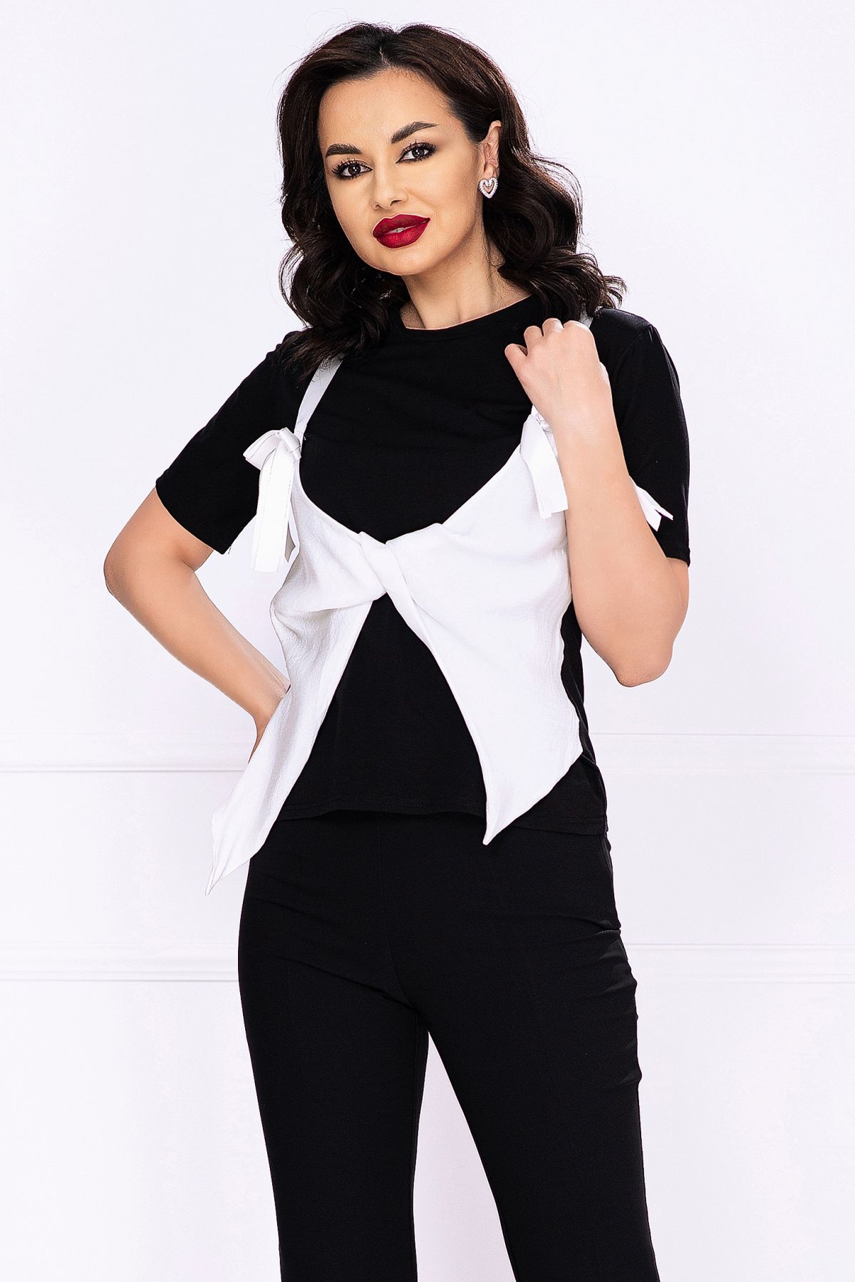 Tricou Elegant Inpuff cu Fundă Albă