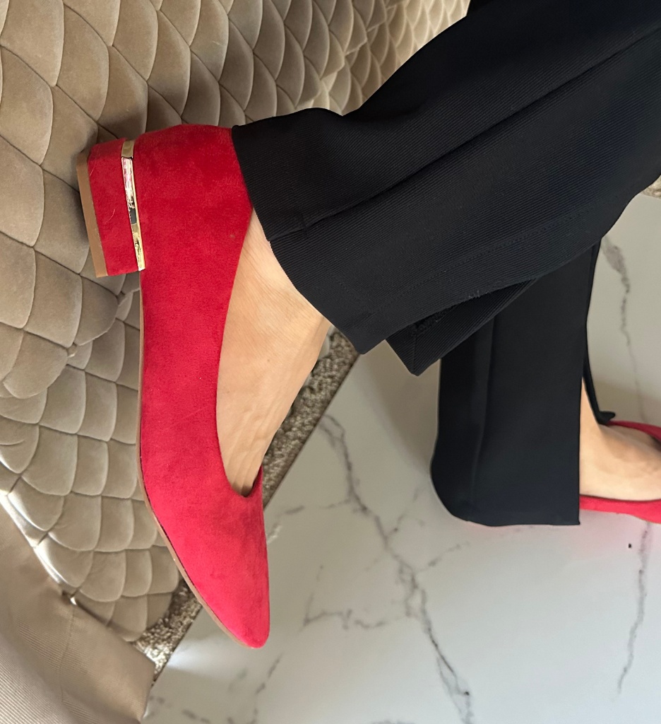 Pantofi Dama Depere Rosii cu Toc - Eleganță și Stil