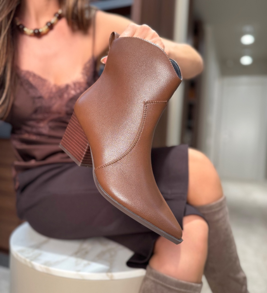Botine Brebly Maro - Eleganță și Confort