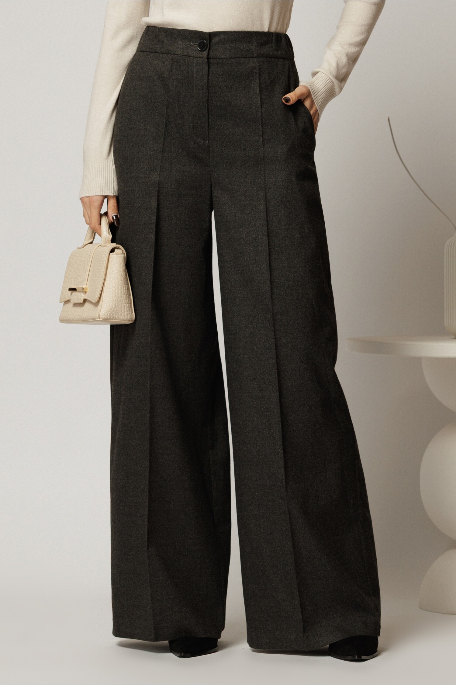 Pantaloni dama gri evazati office casual