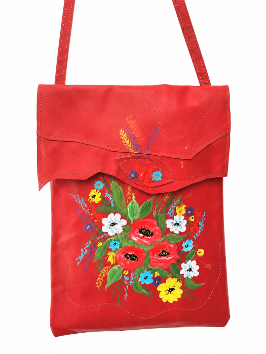 Geanta handmade rosie din piele naturala ,cu flori de camp pictate manual