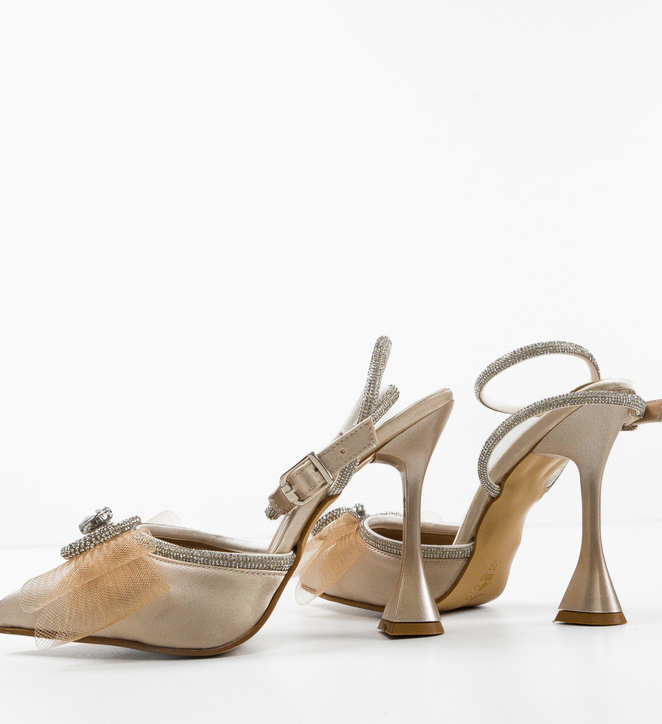Pantofi Hart Bej cu Toc - Eleganță și Stil