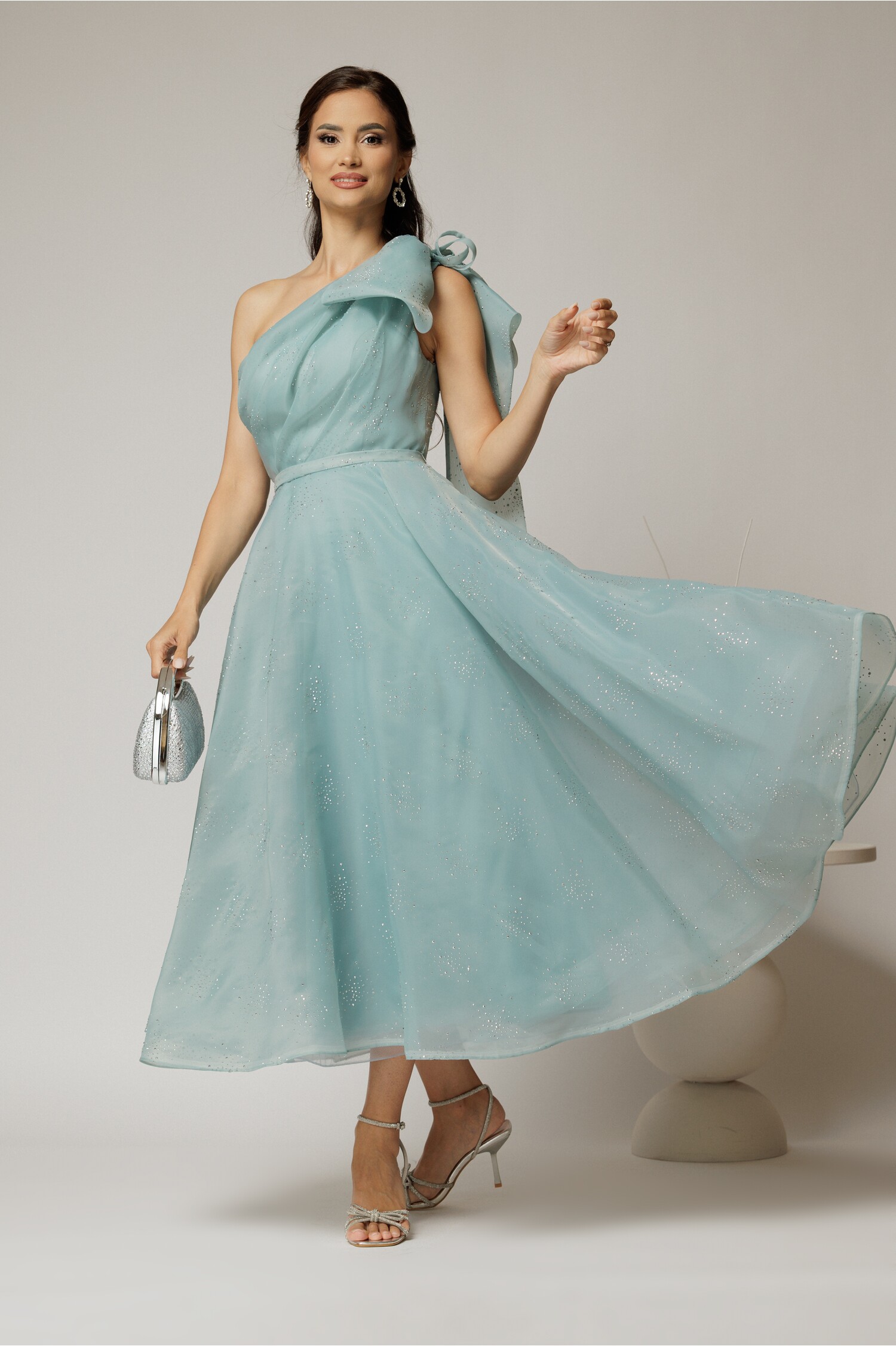 Rochie Midi Turcoaz Organza cu Strass și Fundă