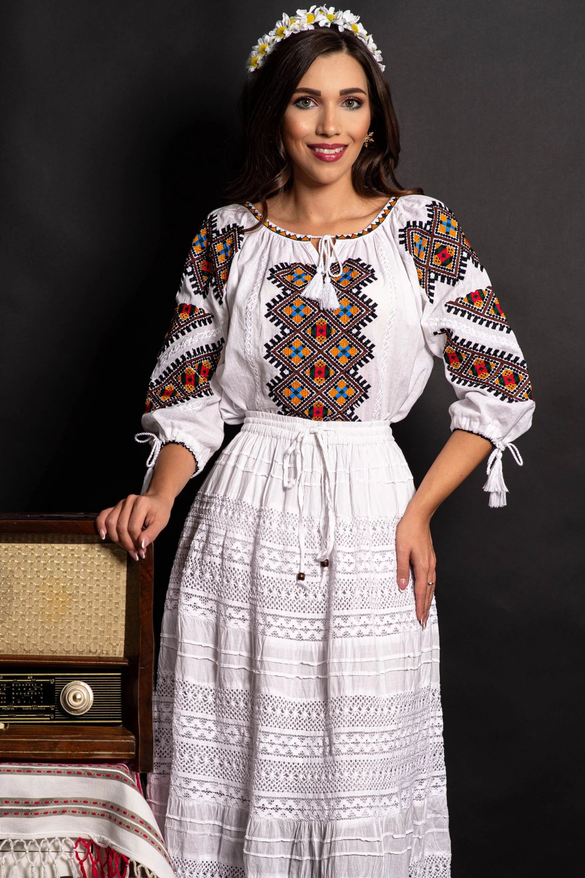 Ie Traditionala Ilinca cu Broderie Multicolora