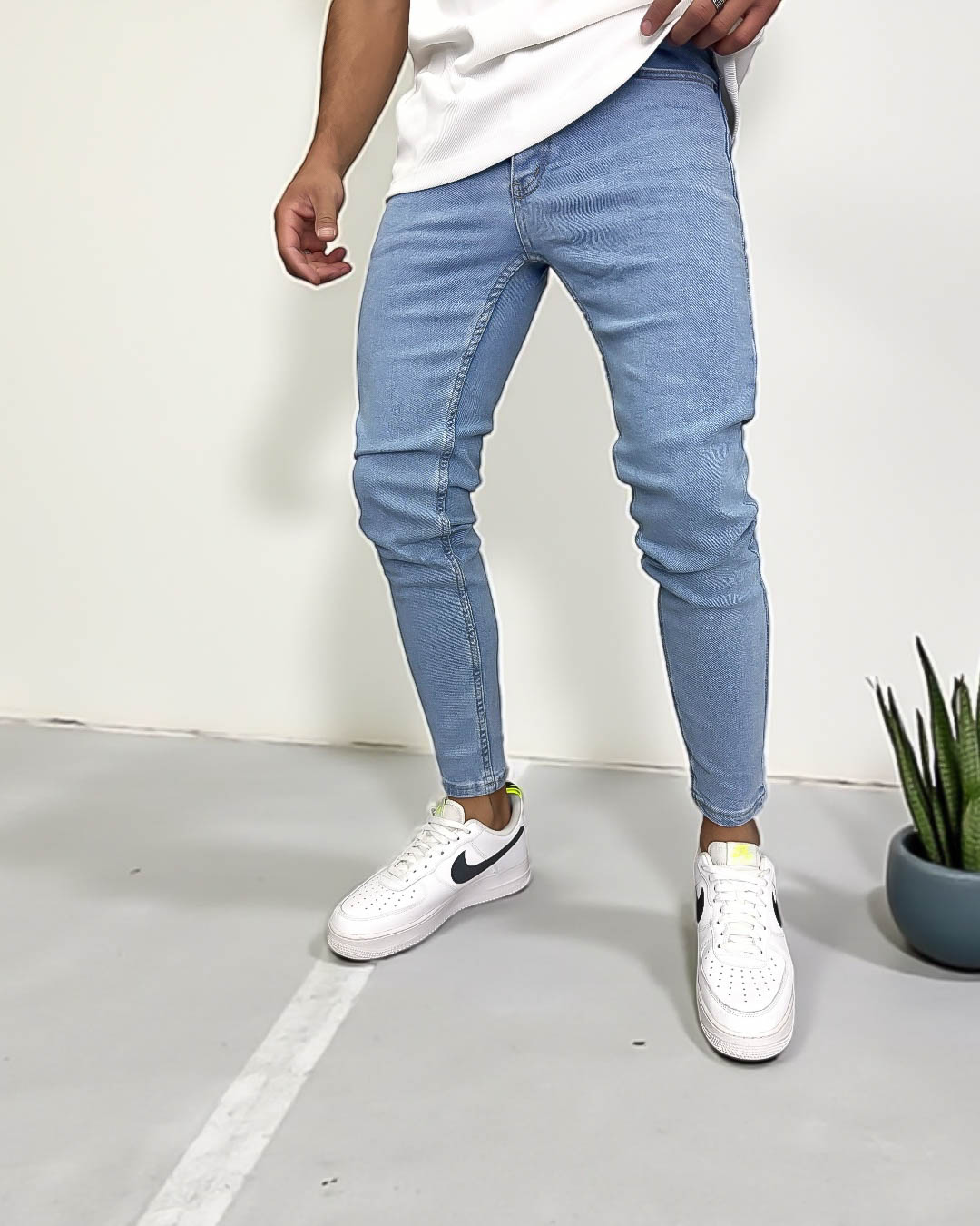 Blugi Bărbați Conici Stretch | Model Zara