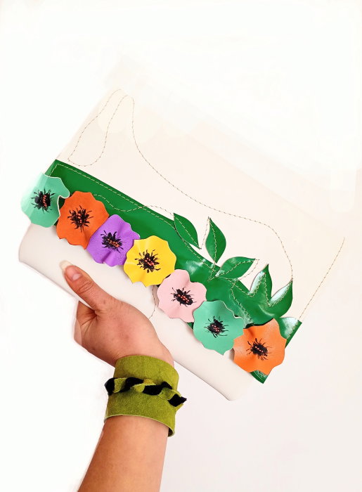 Plic Handmade Piele Naturală cu Maci 3D | Shopika