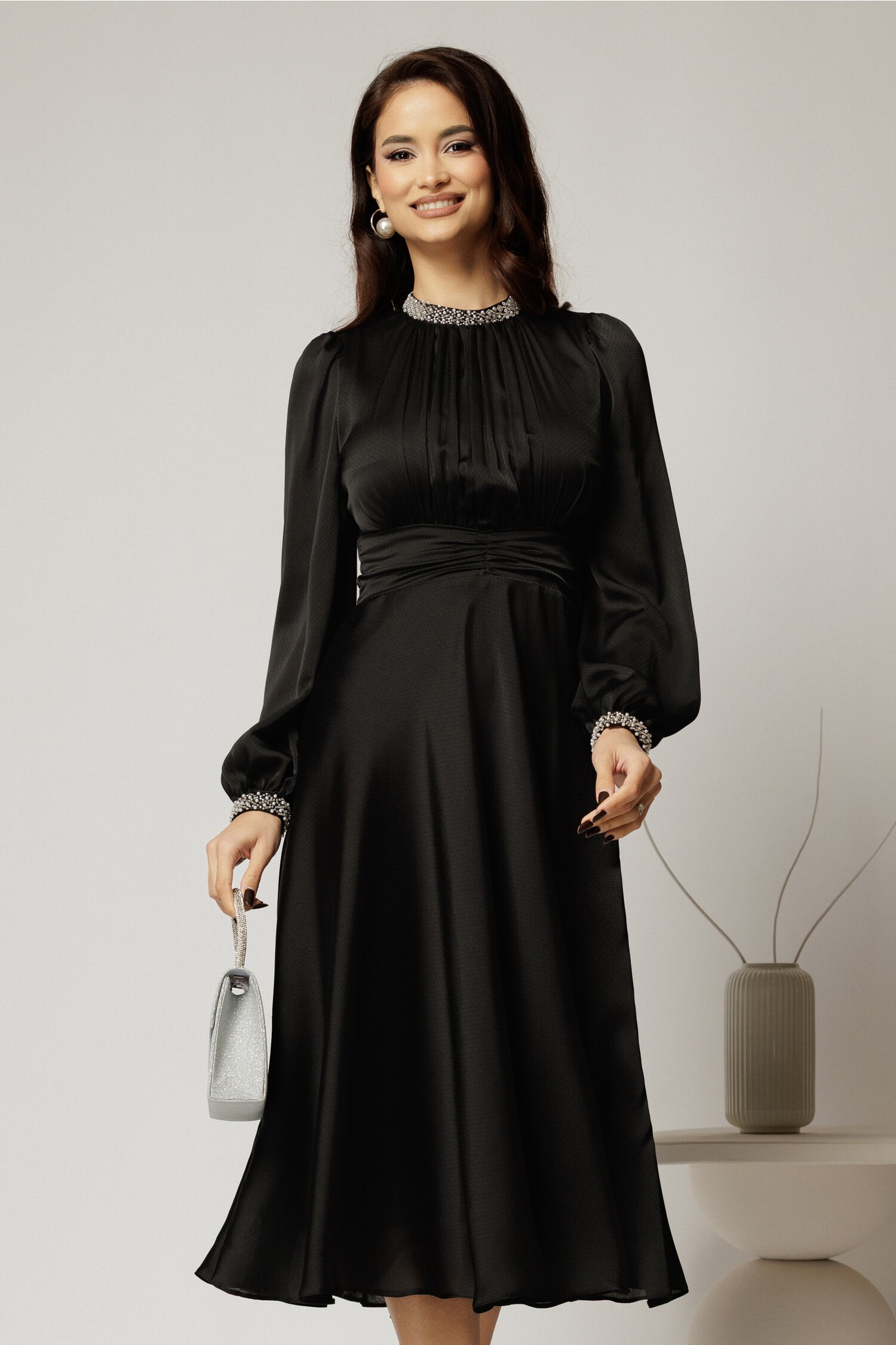 Rochie DY Fashion Neagră cu Perle - Eleganță Supremă