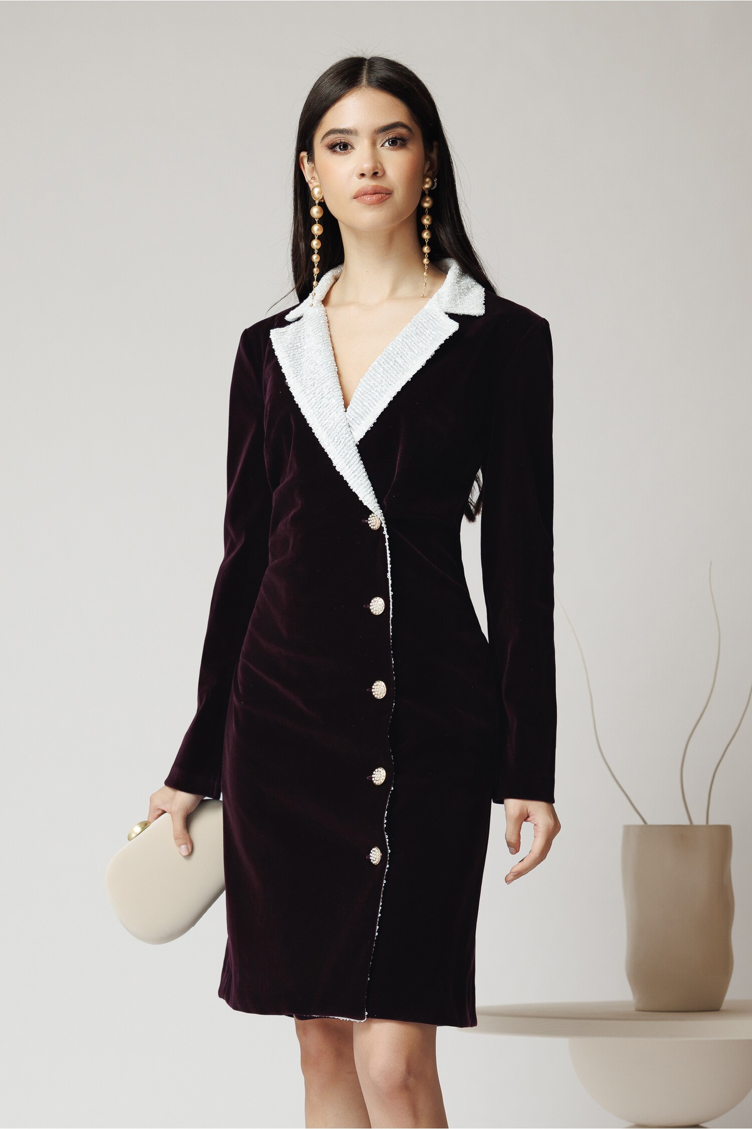Rochie Catifea Mov cu Rever Paiete - Eleganta