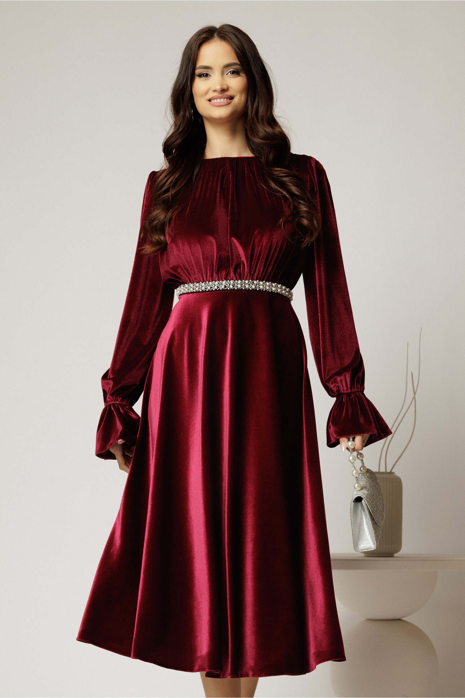 Rochie DY Fashion Catifea Bordo cu Perle Talie