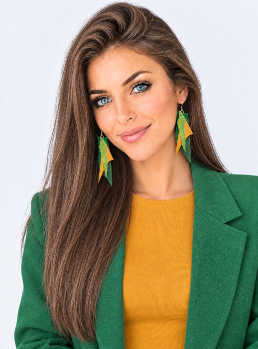 Cercei handmade din piele naturala  ,tonuri verde , galben