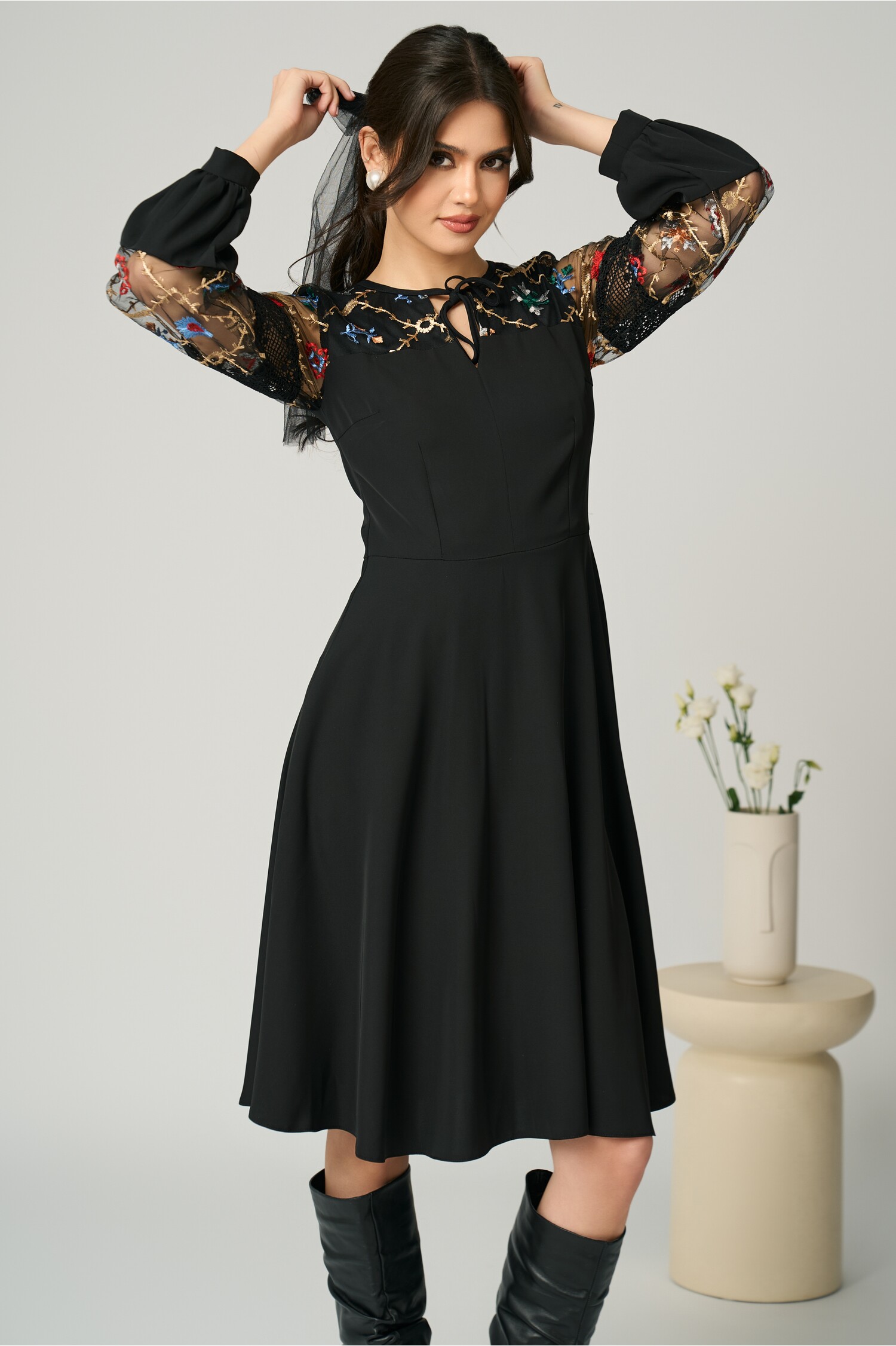 Rochie Moze Eleganta Triplu Voal Broderie Maneci