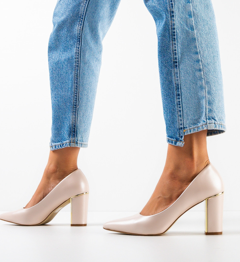 Pantofi Sherman Nude - Eleganță și Stil