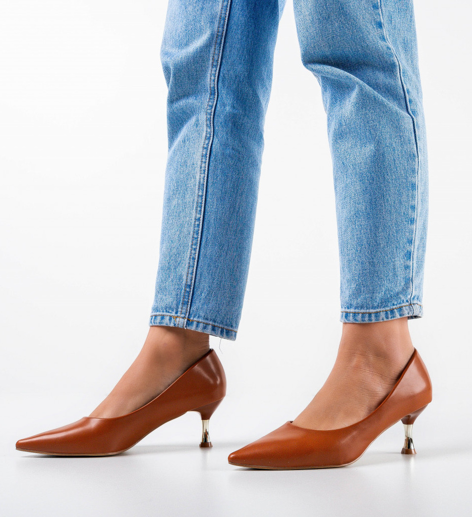 Pantofi Camel cu Toc Elegant - Stil și Confort - imagine 3