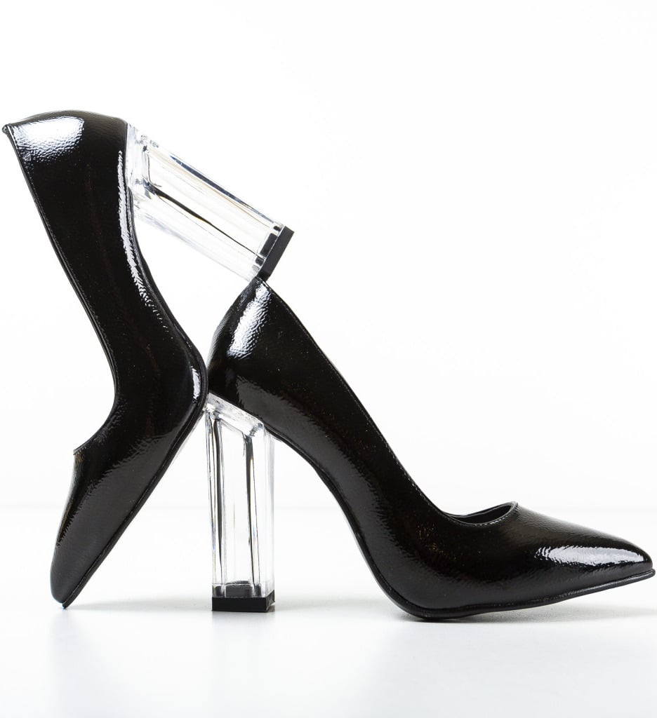 Pantofi Uflet Negri | Eleganță și Stil