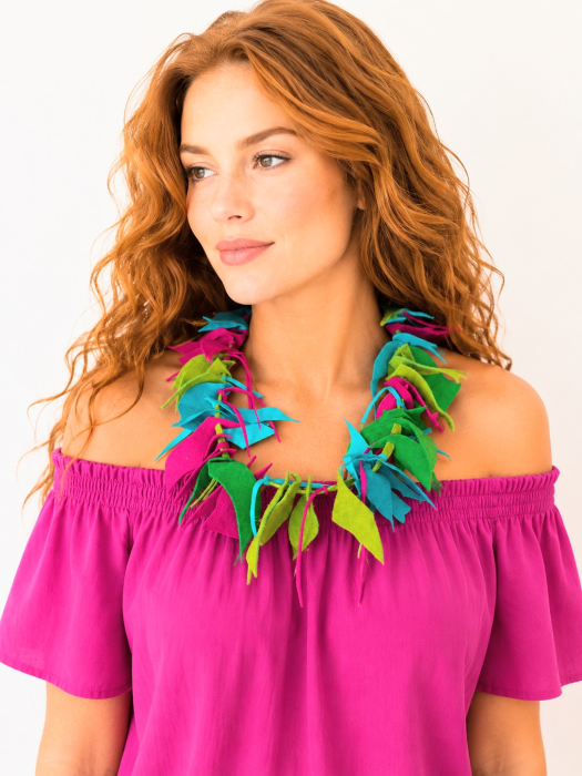Colier handmade din piele naturala,nuante bleu,olive,verde smarald , fuchsia